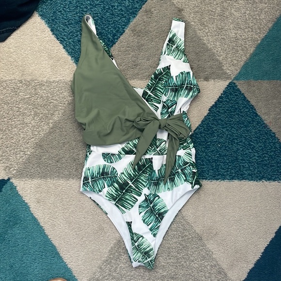 SHEIN Other - New SHEIN swimsuit